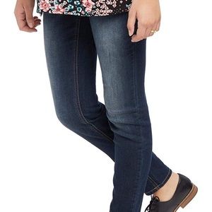 NWT Maternity Jeggings- Secret Fit So Soft Belly